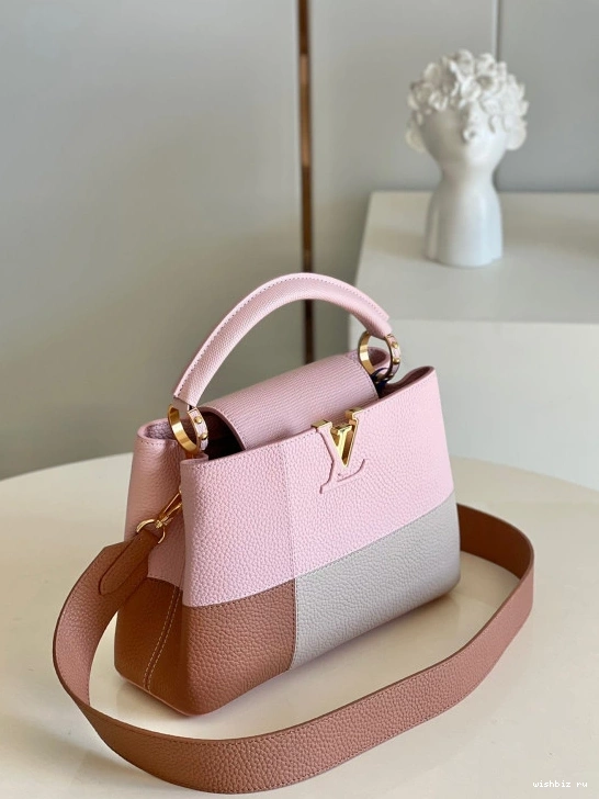 WIS VUITTON LOUIS CAPUCINES BB 1003
